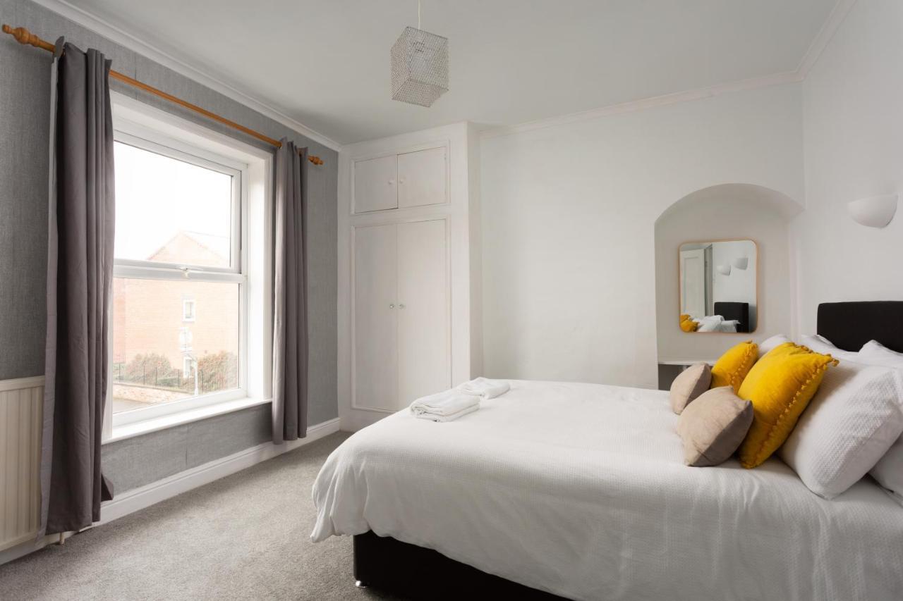 Lovely Town House With Free Parking Sleeps 2 To 6 Guests York